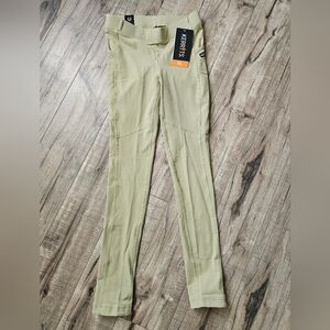 NWT Kerrits Knee Ice Fil Full Seat Riding Pants Kids XL Olive Green Equestrian